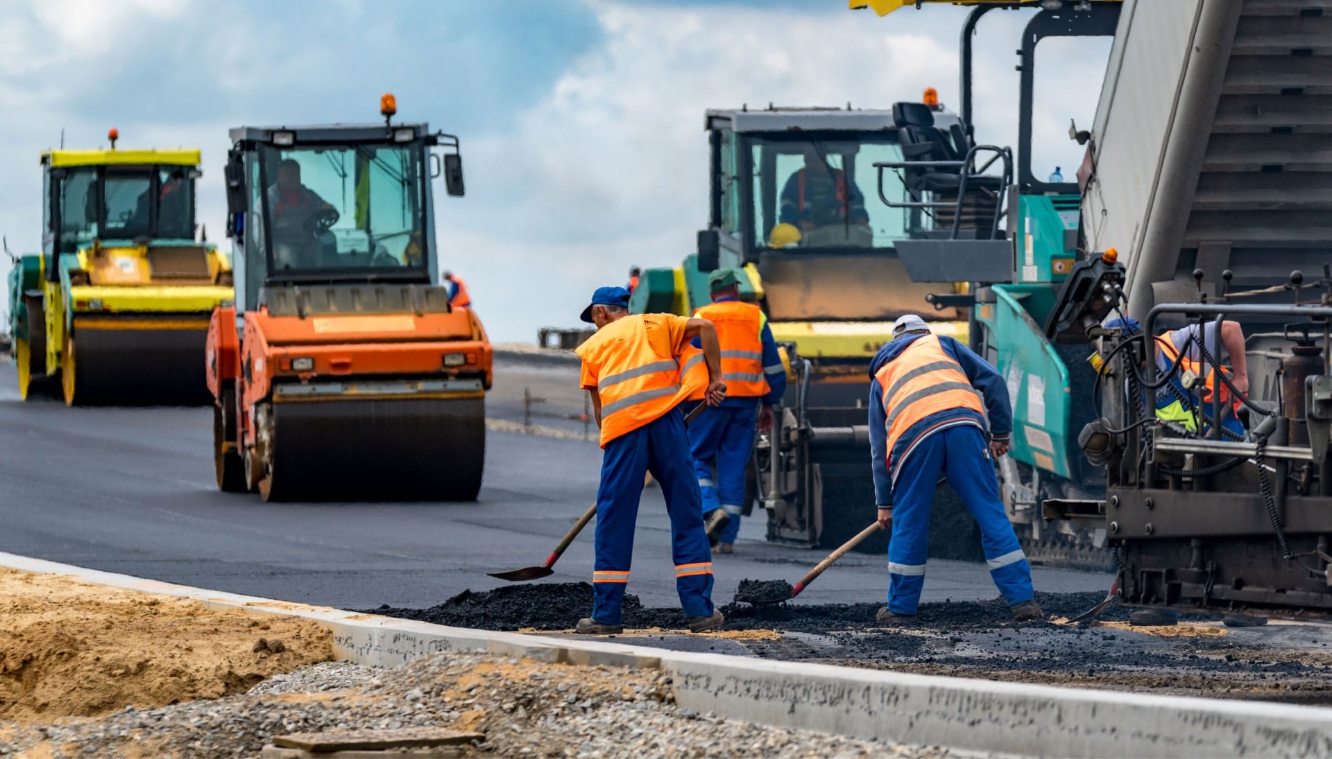 Reliable asphalt construction services in Pensacola, FL for various projects.